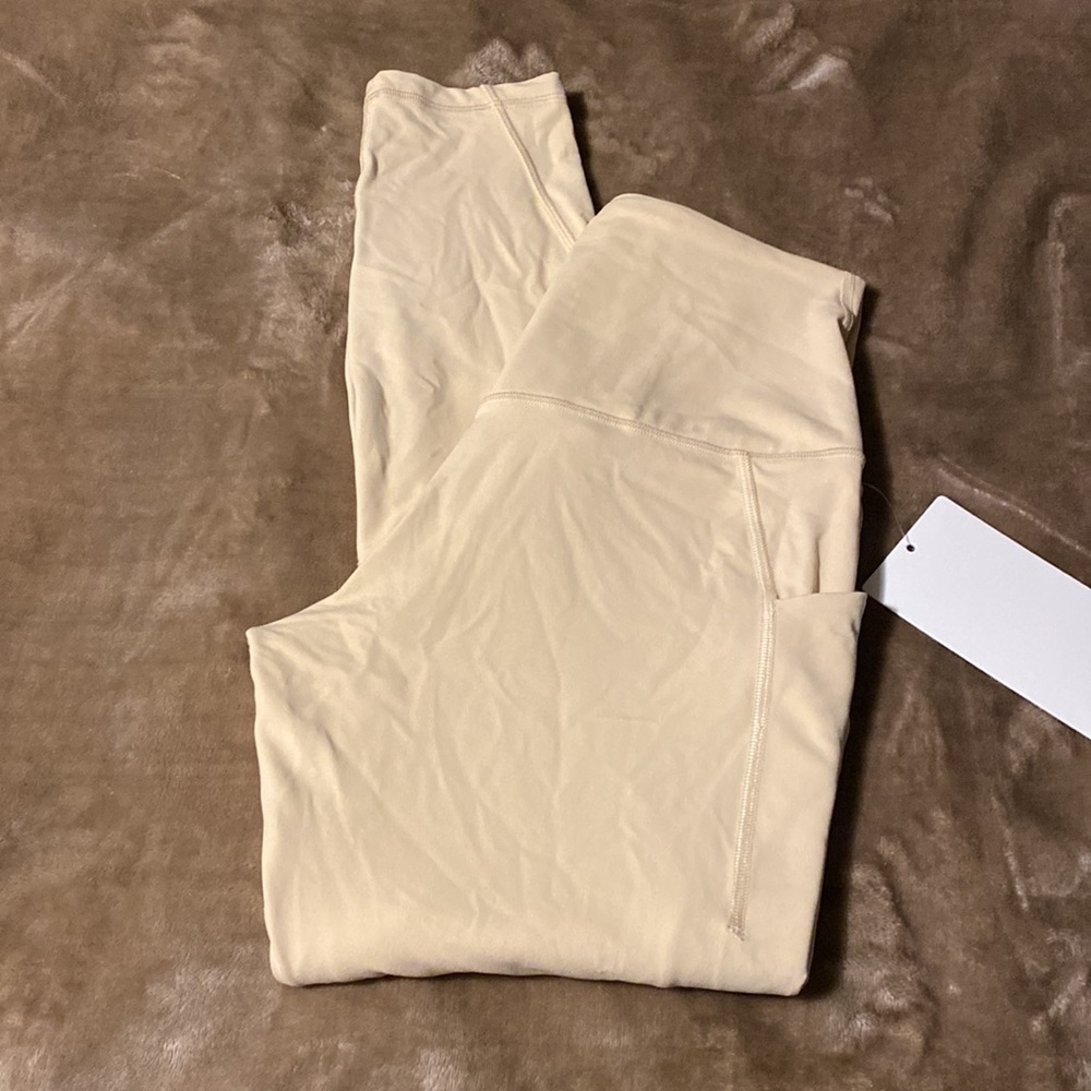 Lululemon Align Leggings, new with tag - Picture 6 of 6